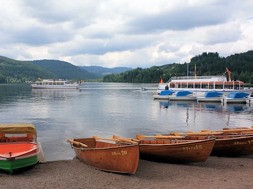 Anlegestelle der Boote am Titisee